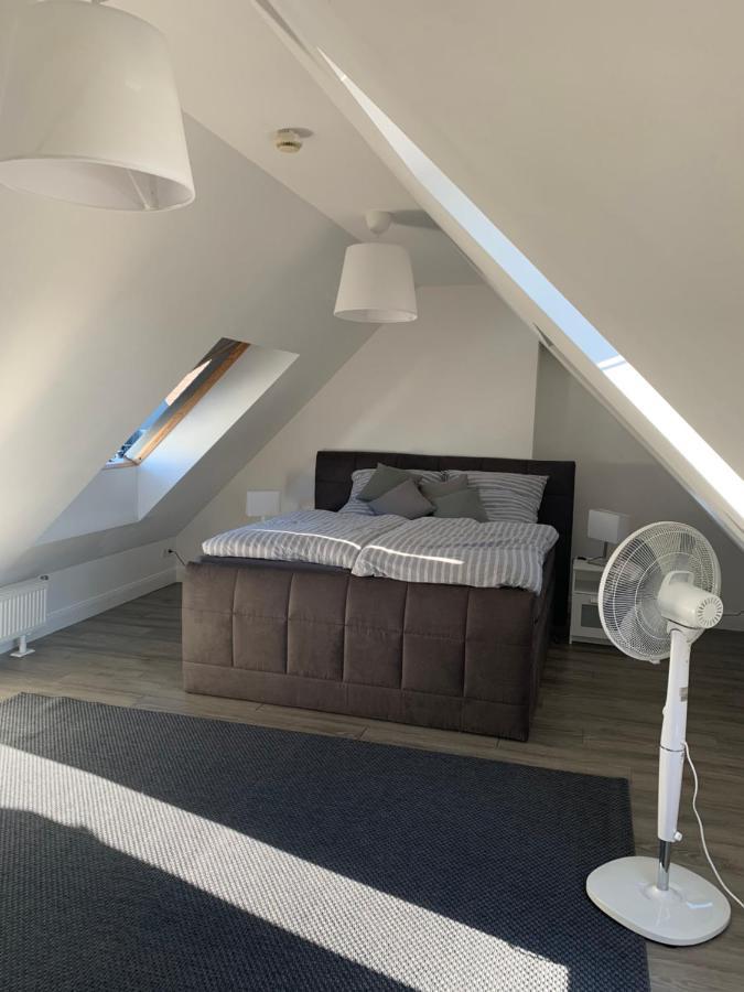 City Apartments Am Rhein Бонн Экстерьер фото