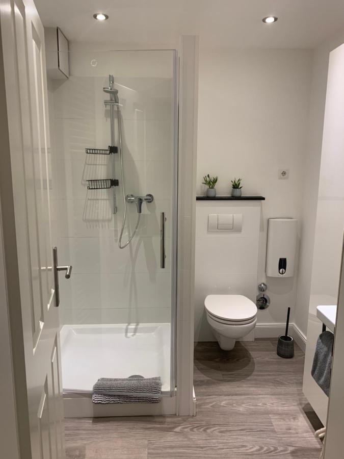 City Apartments Am Rhein Бонн Экстерьер фото