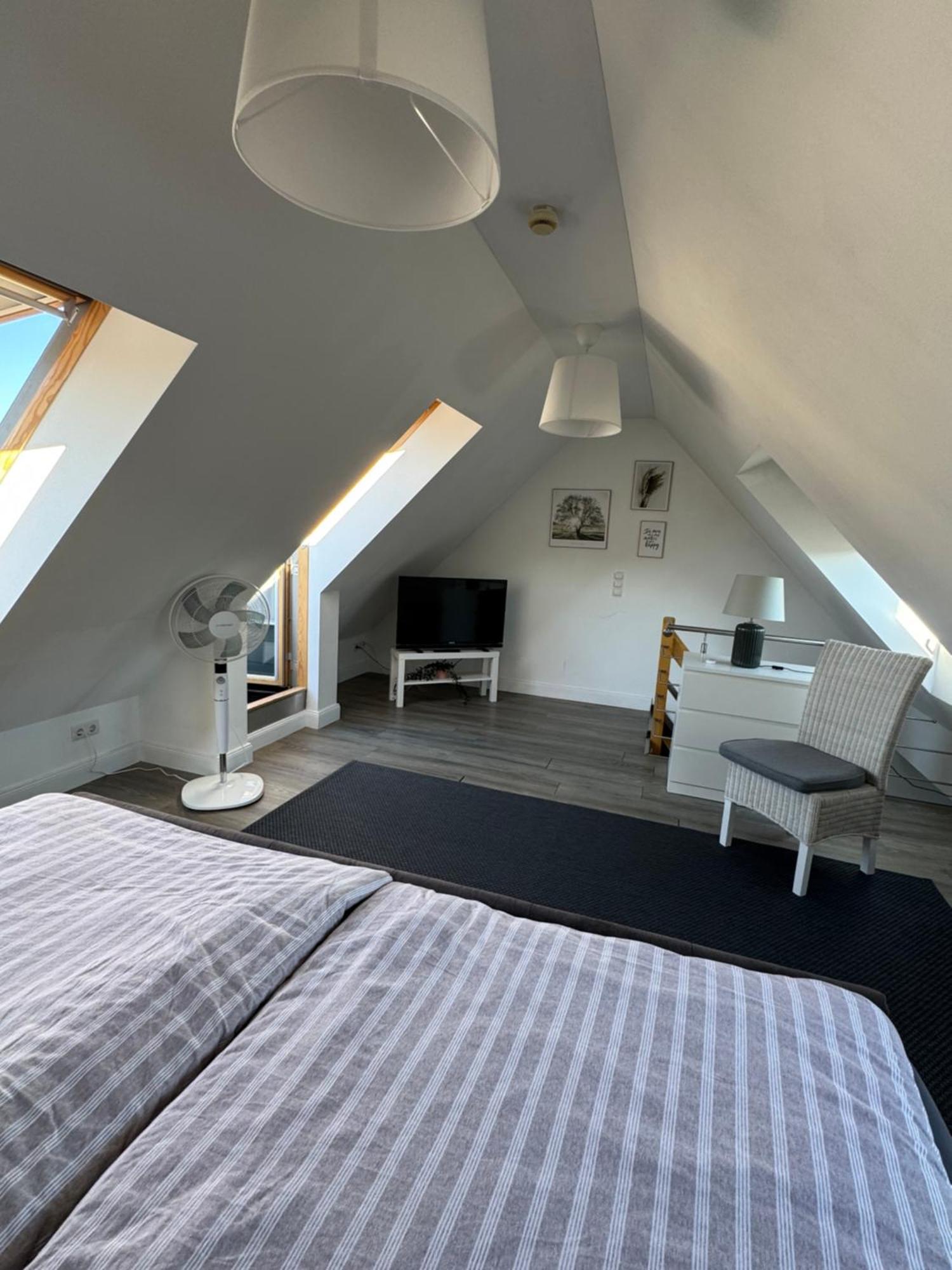 City Apartments Am Rhein Бонн Экстерьер фото
